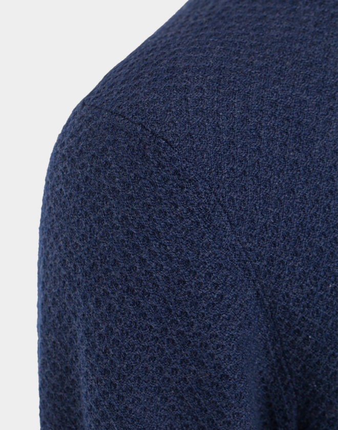 Blue honeycomb turtleneck in cotton cashmere