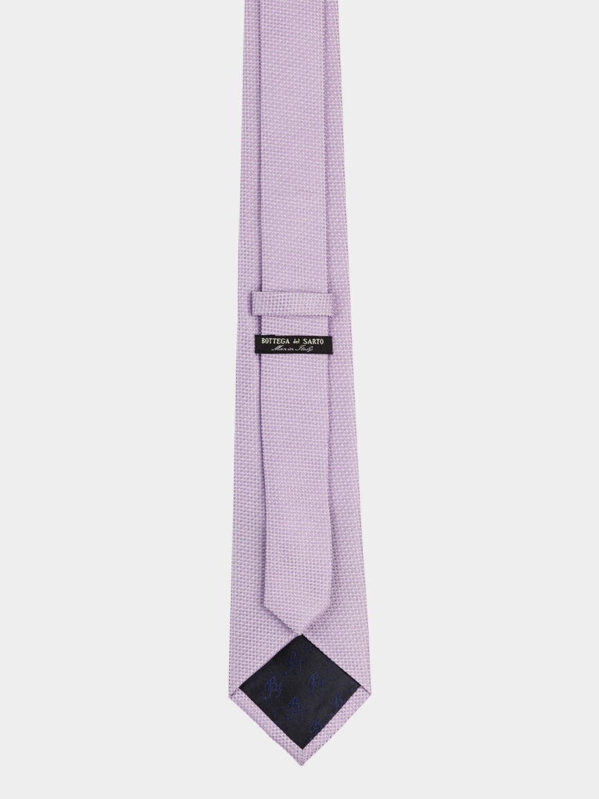Lilac silk tie with micro patterning